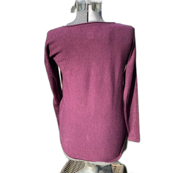 Max Studio 100% Merino Sweater Tunic Style Rounded Side Split Hem Size XS - Picture 2 of 7